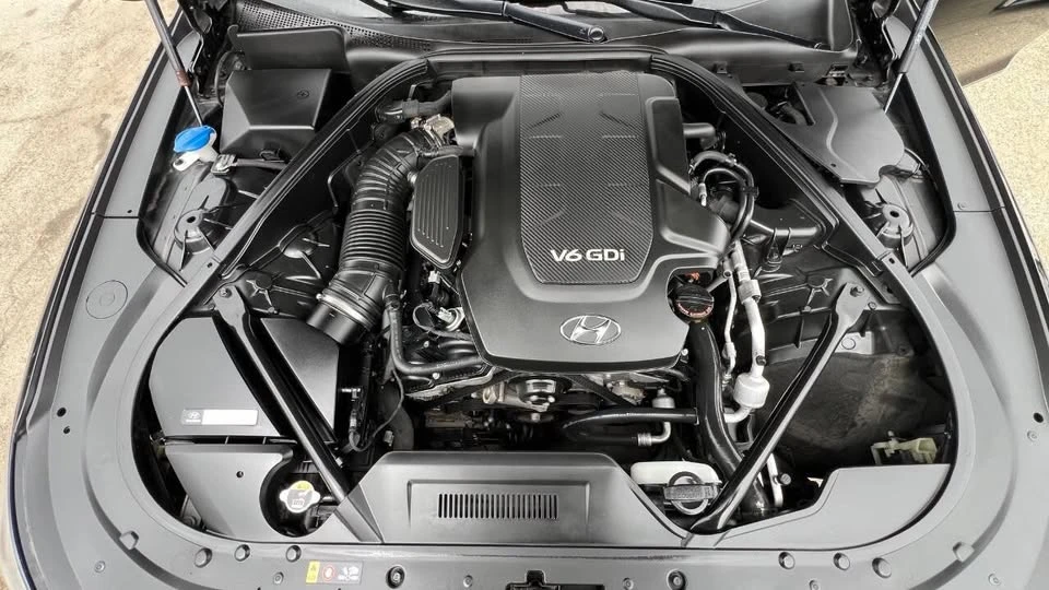 2015 Hyundai Genesis - Image 20 of 20