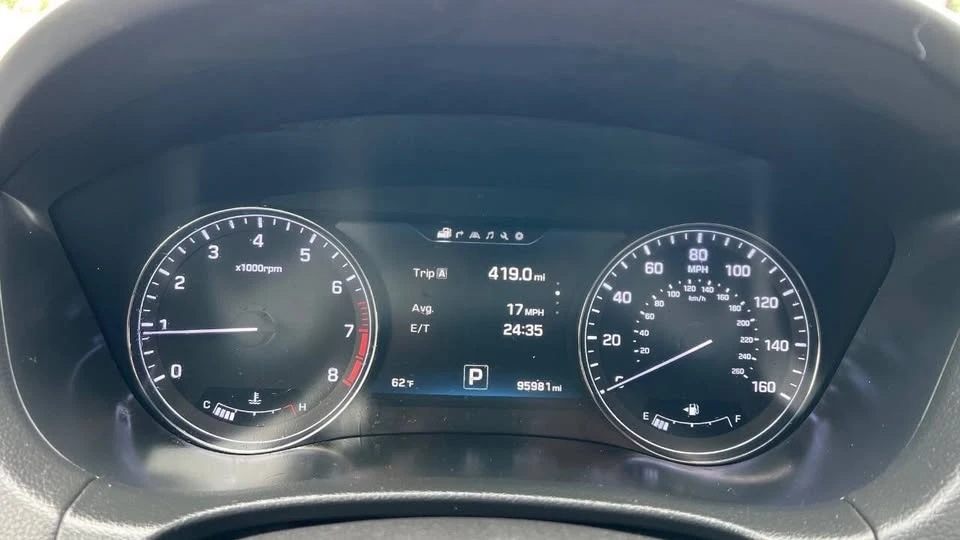 2015 Hyundai Genesis - Image 10 of 20