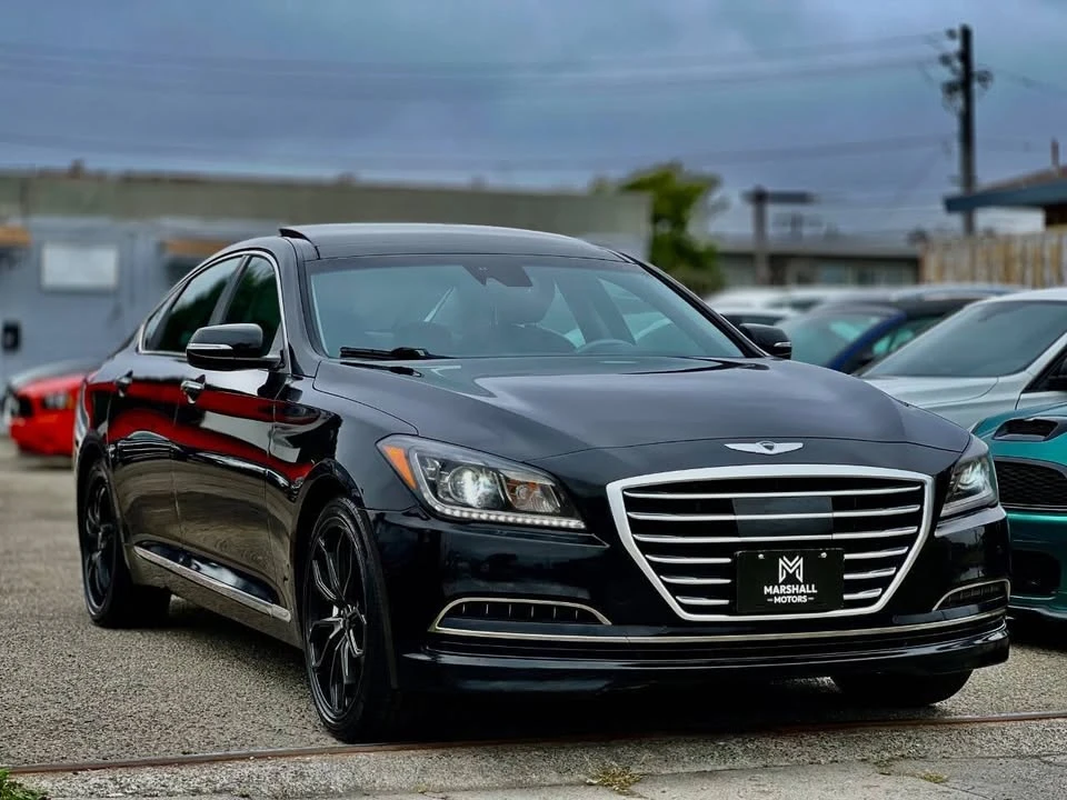 2015 Hyundai Genesis - Image 2 of 20