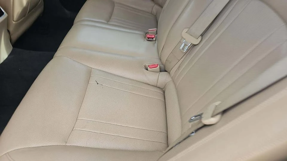 2015 Hyundai Genesis - Image 7 of 9