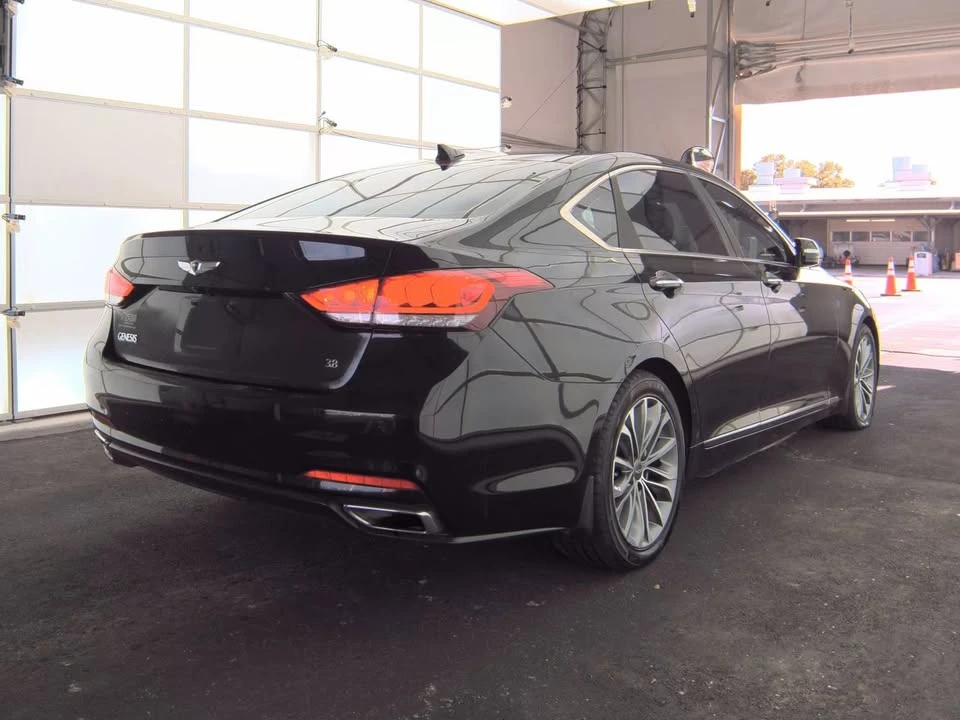 2015 Hyundai Genesis - Image 2 of 9
