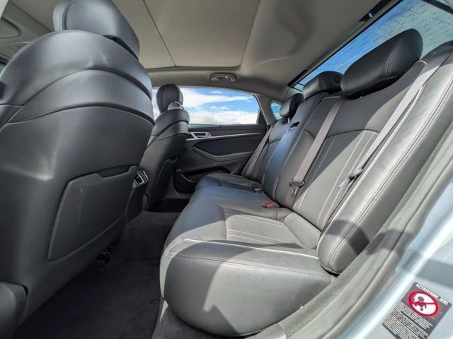 2015 Hyundai Genesis - Image 16 of 18