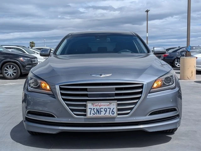 2015 Hyundai Genesis - Image 2 of 18