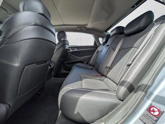 2015 Hyundai Genesis - Image 16 of 18