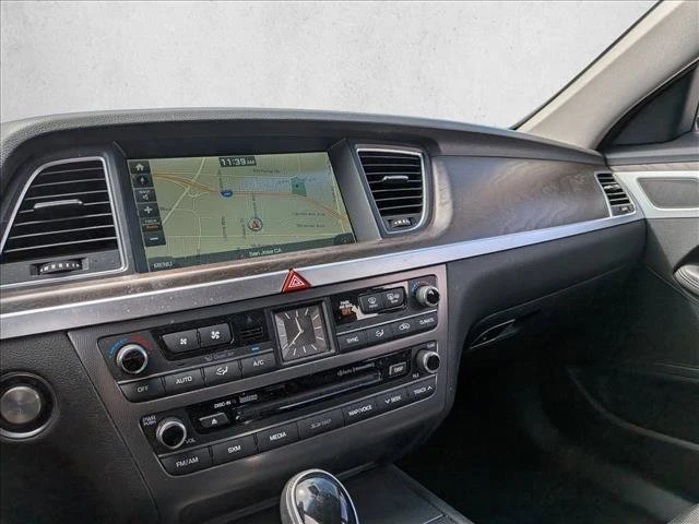 2015 Hyundai Genesis - Image 12 of 18