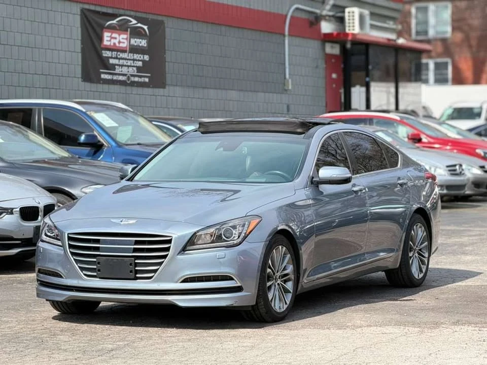 2015 Hyundai Genesis - Image 2 of 17