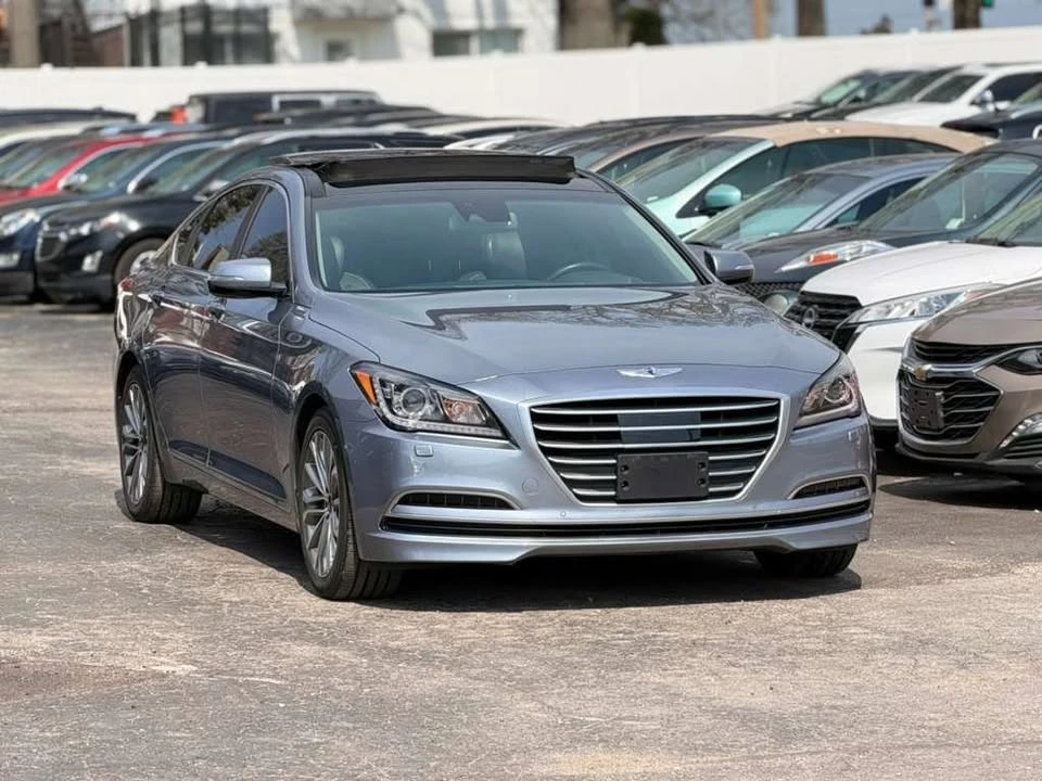 2015 Hyundai Genesis - Image 5 of 17