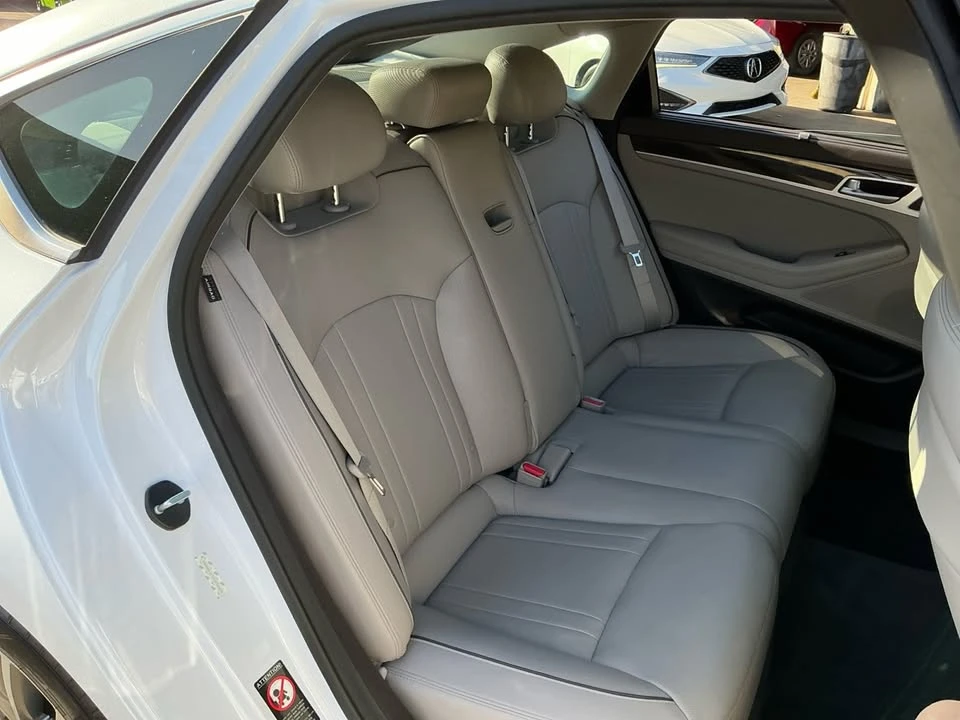 2015 Hyundai Genesis - Image 20 of 20