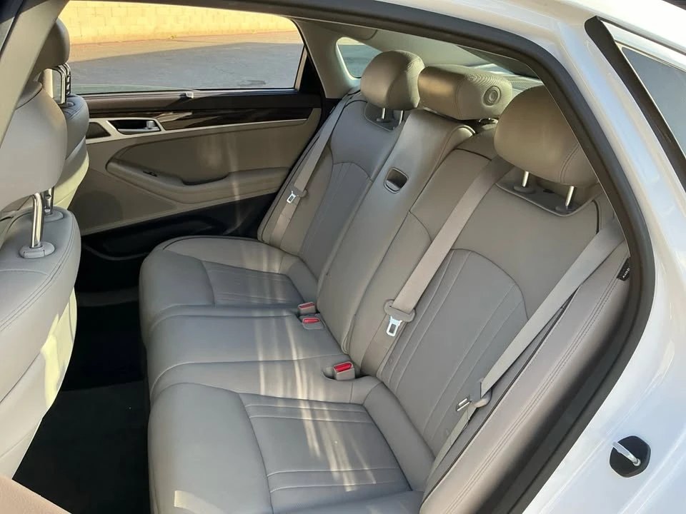 2015 Hyundai Genesis - Image 19 of 20