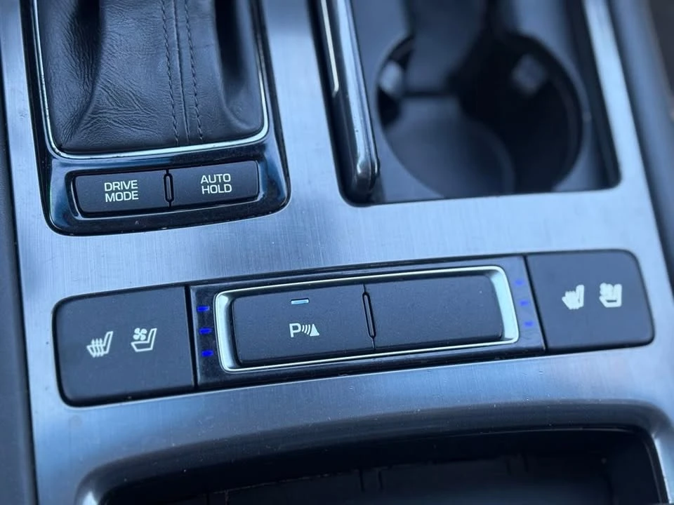 2015 Hyundai Genesis - Image 20 of 20