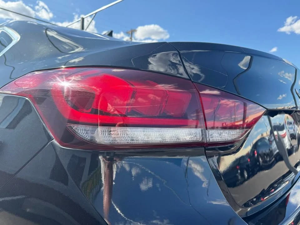 2015 Hyundai Genesis - Image 13 of 20