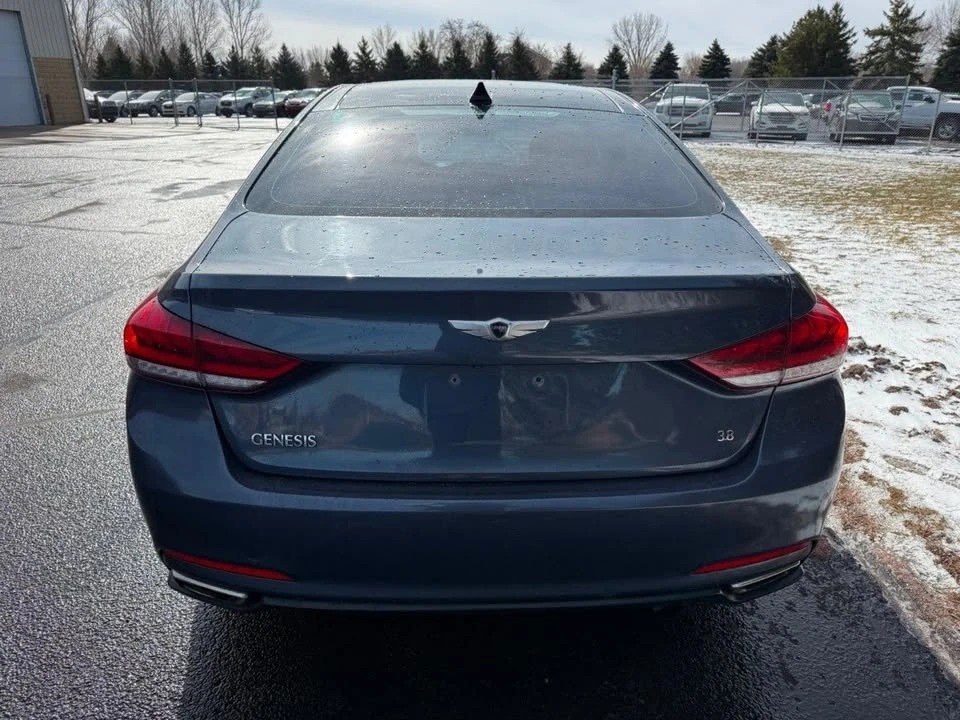 2015 Hyundai Genesis - Image 2 of 14