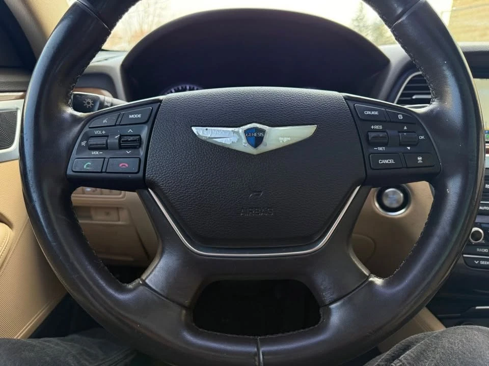 2015 Hyundai Genesis - Image 11 of 14
