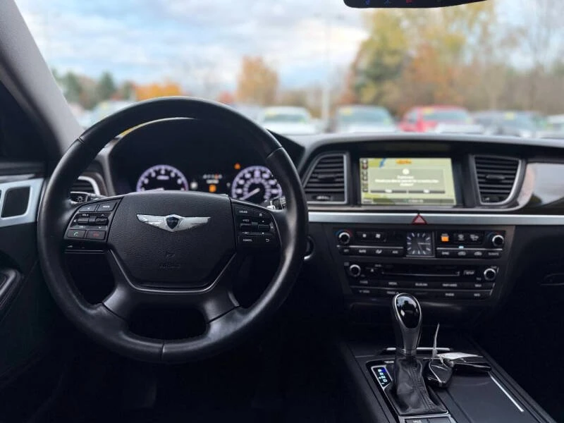 2015 Hyundai Genesis - Image 18 of 19