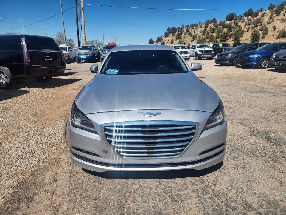 2015 Hyundai Genesis - Image 2 of 20