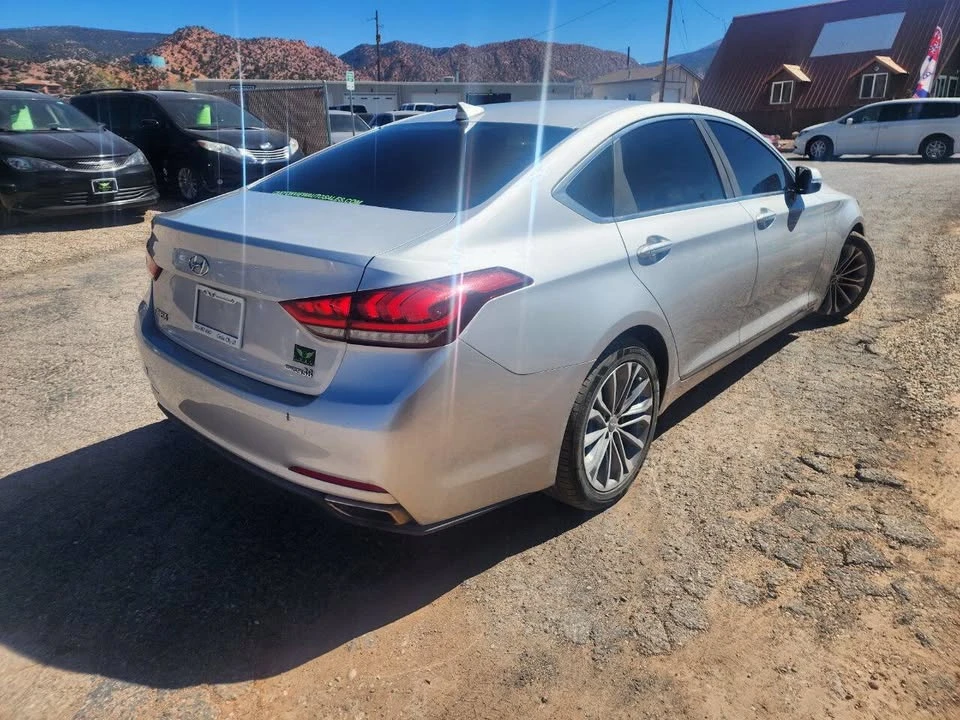 2015 Hyundai Genesis - Image 5 of 20