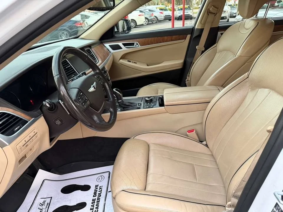 2015 Hyundai Genesis - Image 9 of 20