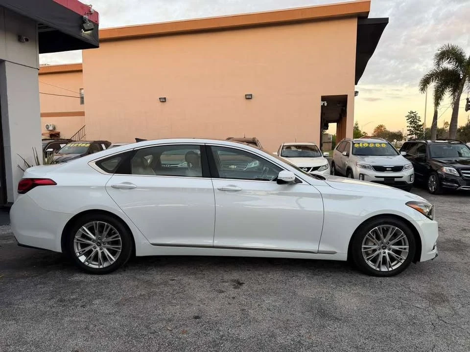 2015 Hyundai Genesis - Image 5 of 20