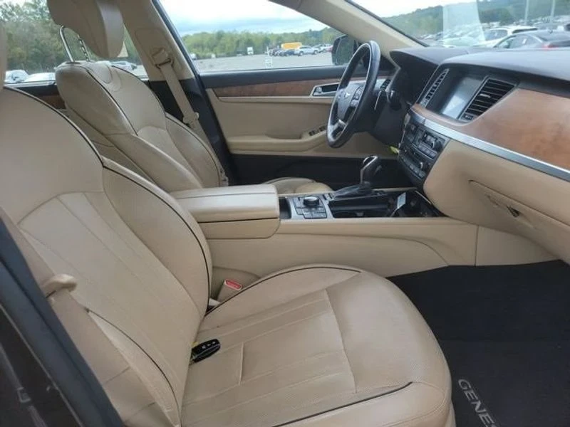 2015 Hyundai Genesis - Image 5 of 8