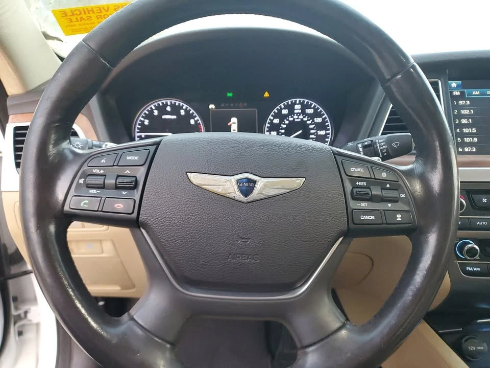 2015 Hyundai Genesis - Image 10 of 17