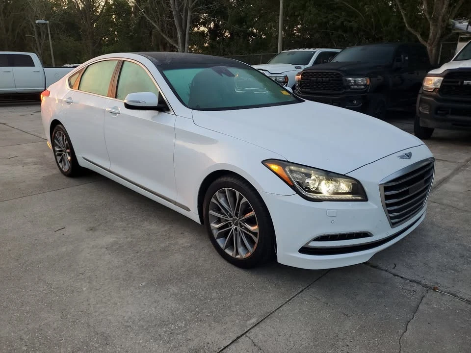 2015 Hyundai Genesis - Image 4 of 17