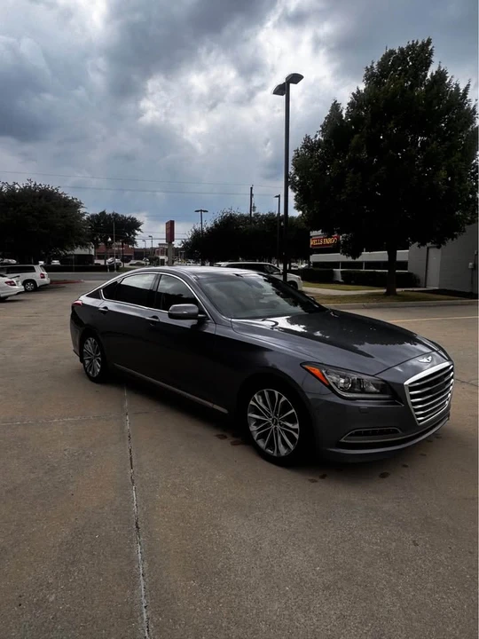 2015 Hyundai Genesis - Image 5 of 10