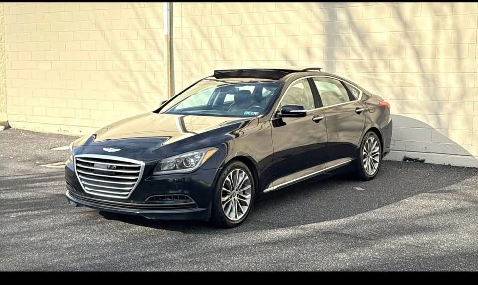 2015 Hyundai Genesis - Image 2 of 4