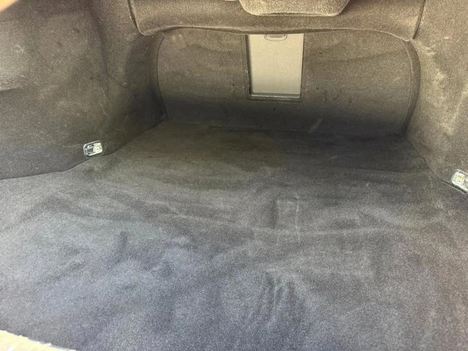 2015 Hyundai Genesis - Image 18 of 20