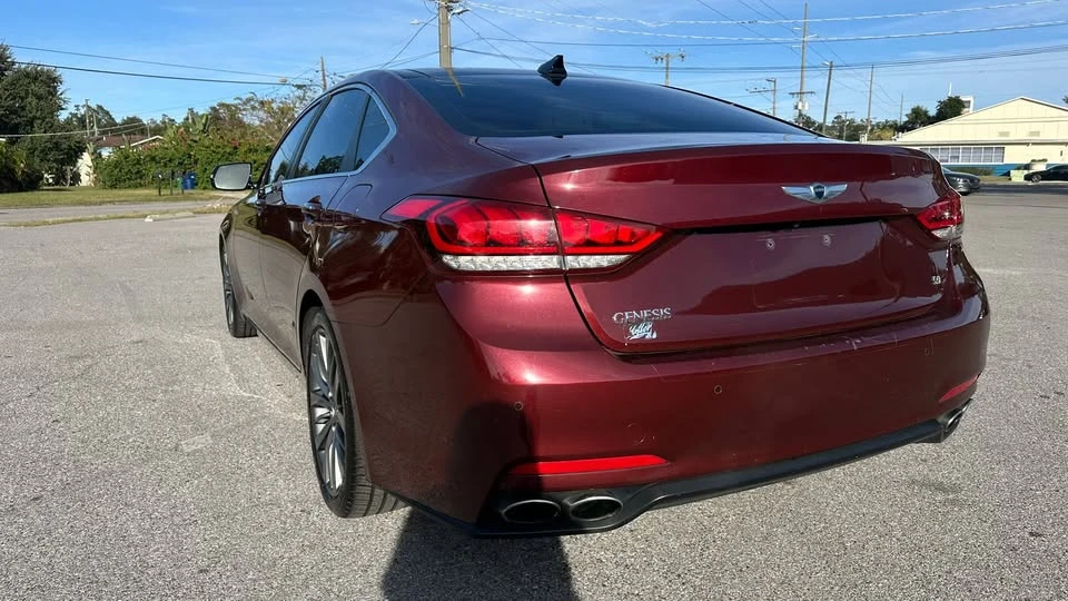 2015 Hyundai Genesis - Image 7 of 15