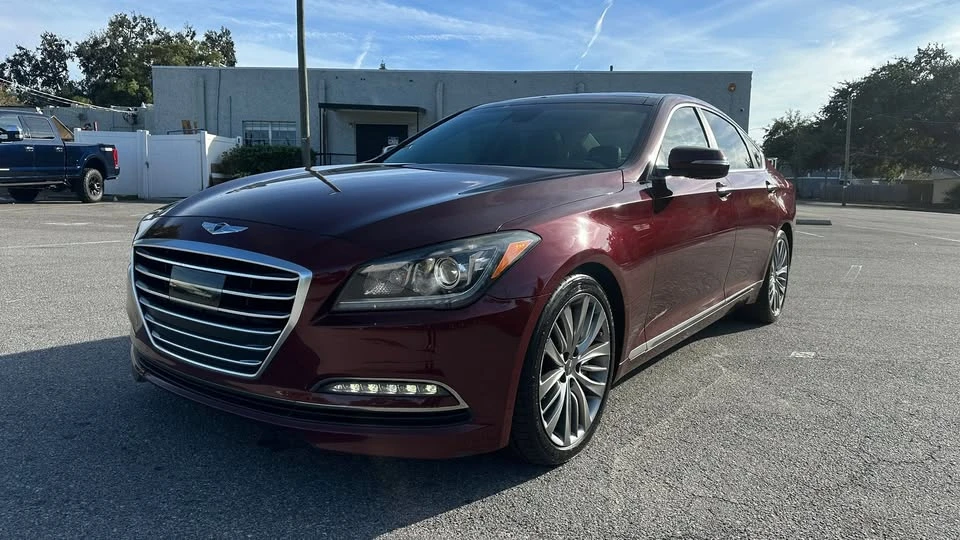 2015 Hyundai Genesis - Image 2 of 15