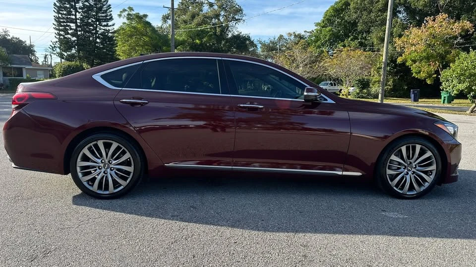 2015 Hyundai Genesis - Image 5 of 15