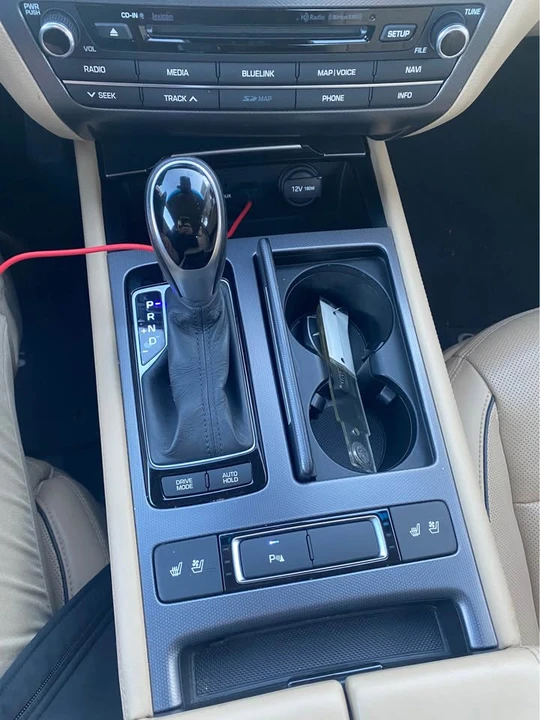 2015 Hyundai Genesis - Image 11 of 12
