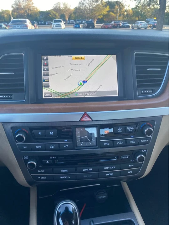 2015 Hyundai Genesis - Image 12 of 12