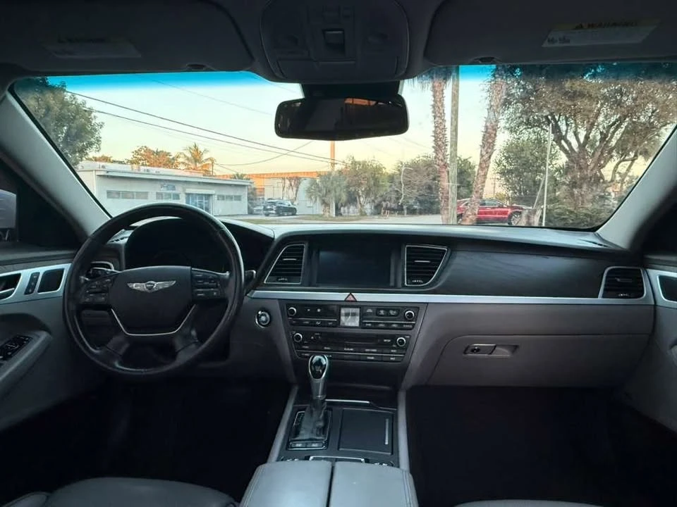 2015 Hyundai Genesis - Image 16 of 18