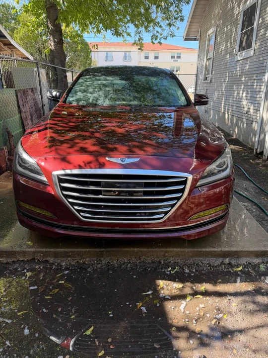 2015 Hyundai Genesis - Image 6 of 13