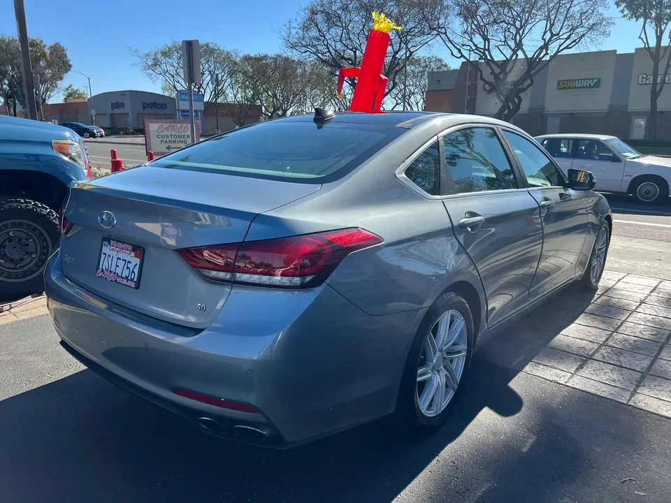2015 Hyundai Genesis - Image 8 of 16