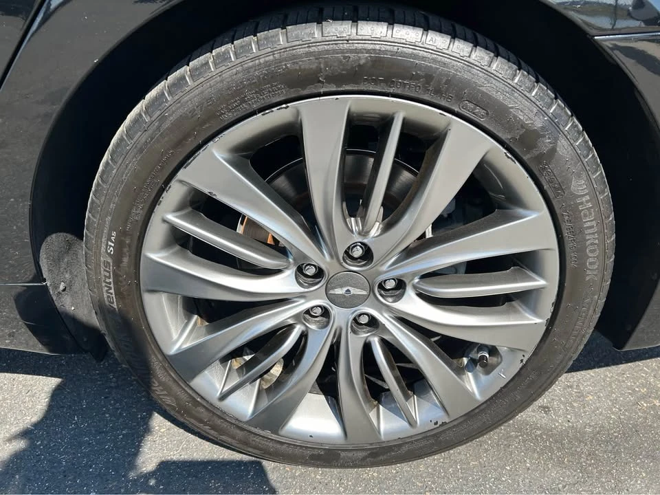 2015 Hyundai Genesis - Image 20 of 20