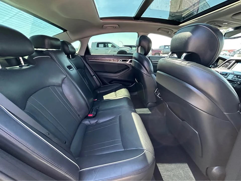 2015 Hyundai Genesis - Image 14 of 20