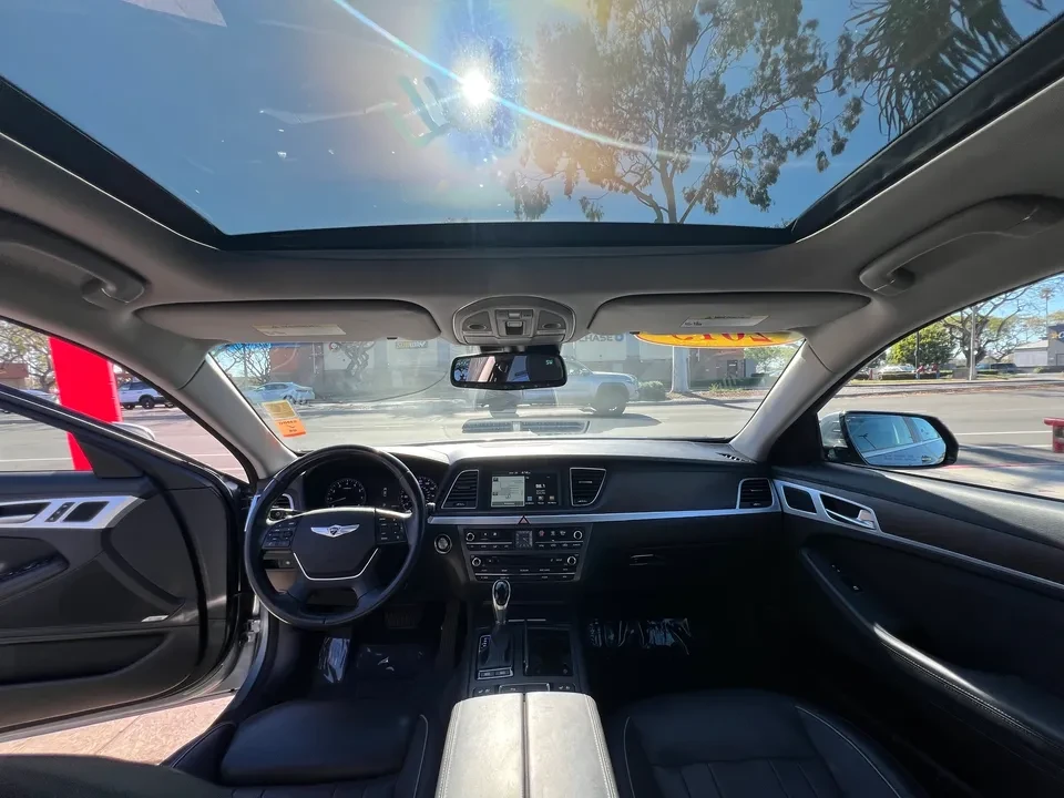 2015 Hyundai Genesis - Image 9 of 16