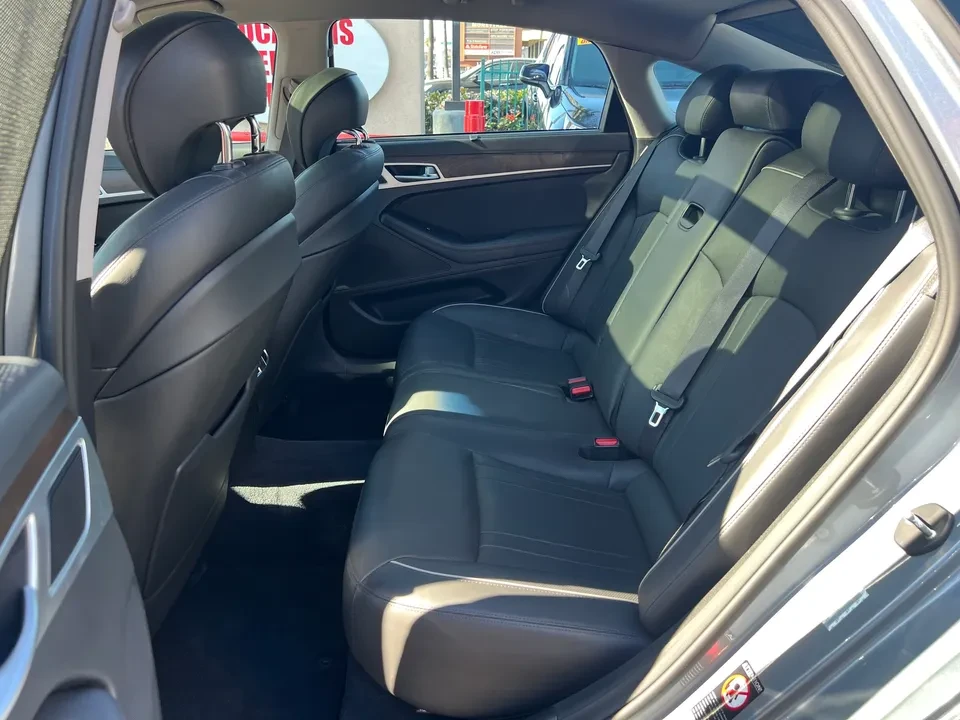 2015 Hyundai Genesis - Image 16 of 16