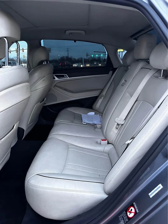 2015 Hyundai Genesis - Image 8 of 14