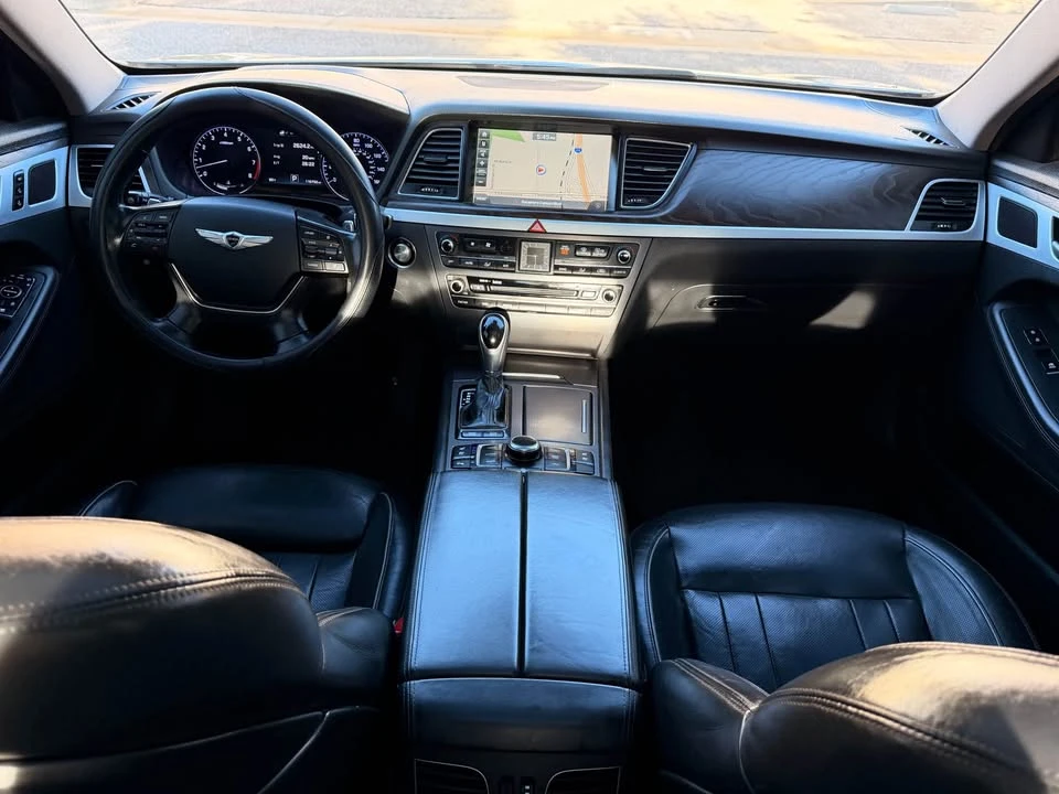 2015 Hyundai Genesis - Image 7 of 16