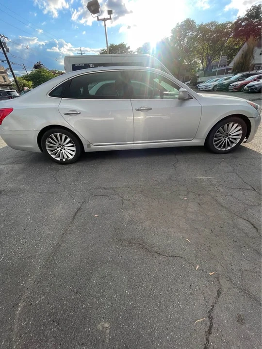 2015 Hyundai Genesis - Image 6 of 9