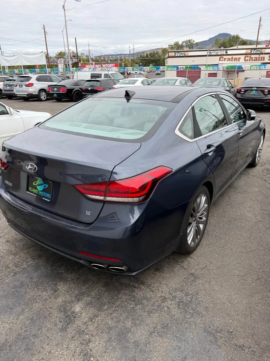 2015 Hyundai Genesis - Image 4 of 10