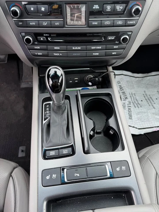 2015 Hyundai Genesis - Image 10 of 10