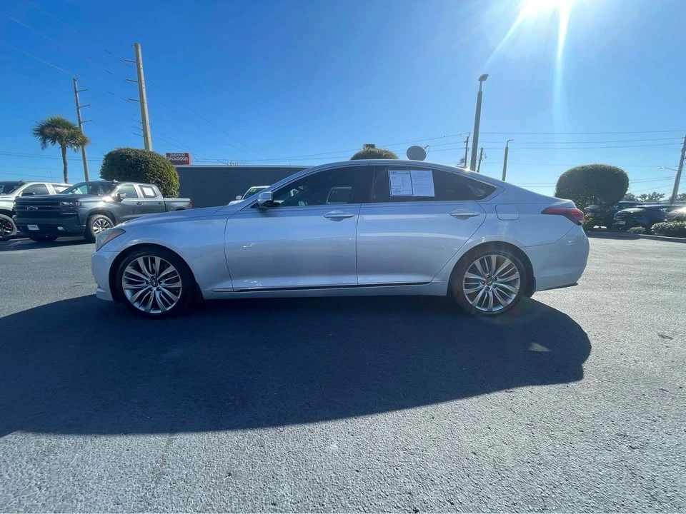 2015 Hyundai Genesis - Image 5 of 15
