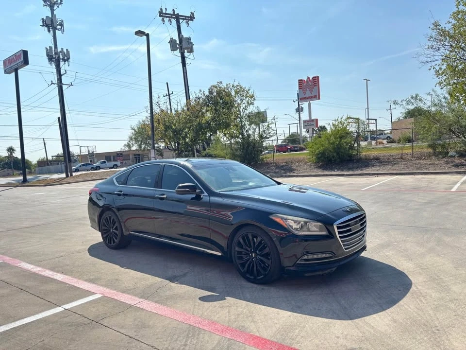 2015 Hyundai Genesis - Image 2 of 12