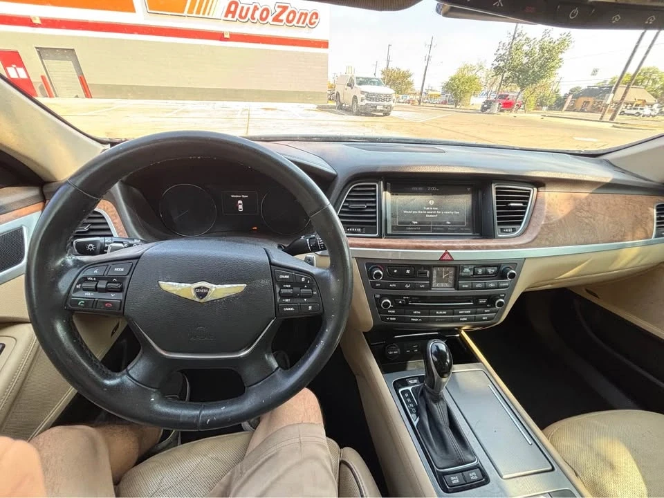 2015 Hyundai Genesis - Image 9 of 12