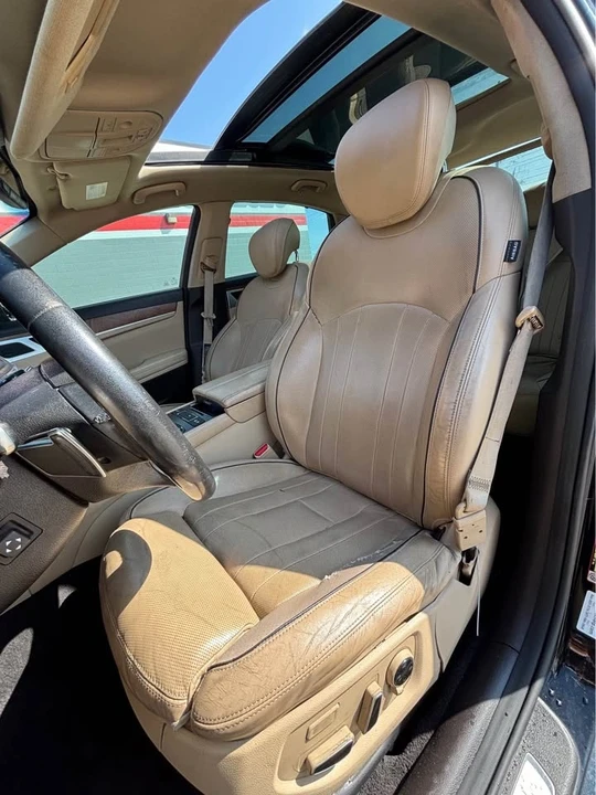 2015 Hyundai Genesis - Image 10 of 12