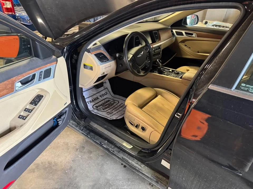 2015 Hyundai Genesis - Image 6 of 6